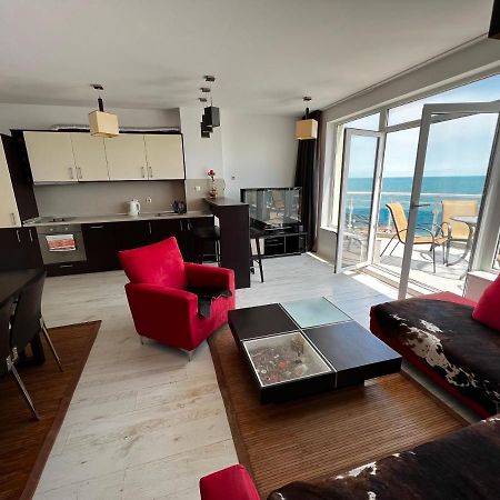 Modern Beachfront Apartment With Pool Ravda ภายนอก รูปภาพ
