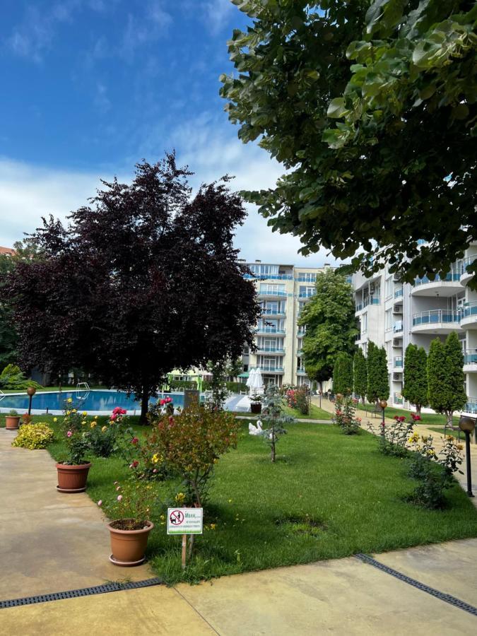Modern Beachfront Apartment With Pool Ravda ภายนอก รูปภาพ