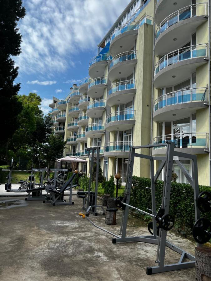 Modern Beachfront Apartment With Pool Ravda ภายนอก รูปภาพ
