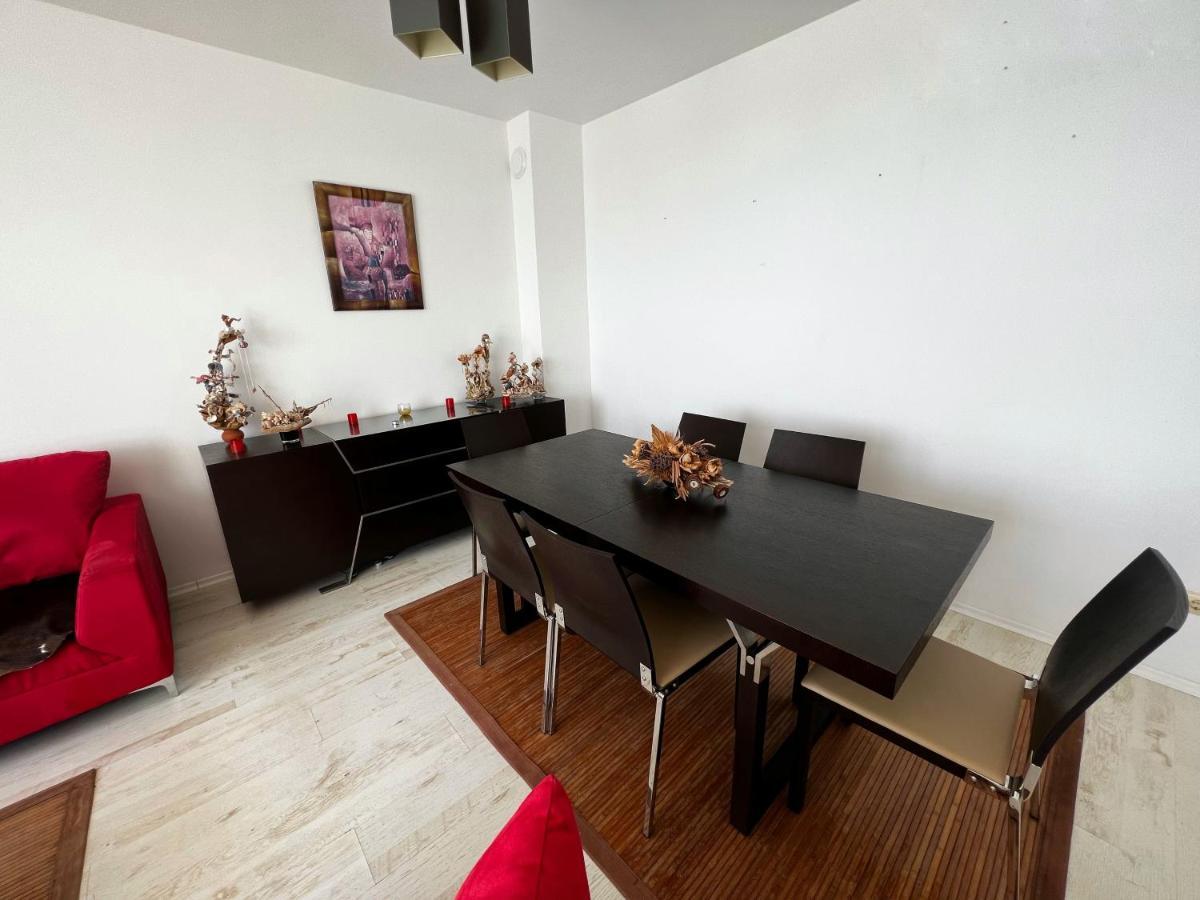 Modern Beachfront Apartment With Pool Ravda ภายนอก รูปภาพ