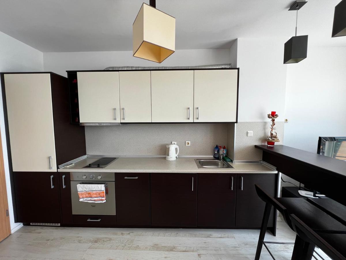 Modern Beachfront Apartment With Pool Ravda ภายนอก รูปภาพ